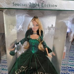 Holiday Barbie 2004 edition